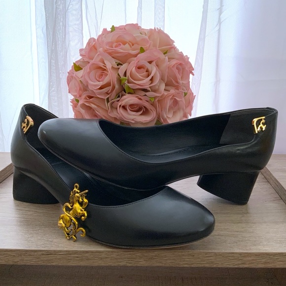 Tory Burch Elizabeth Black Leather Pumps Heels ~ Size 6.5 - Picture 3 of 12